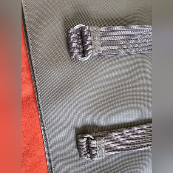 Lacoste Shoulder Bag - Picture 5 of 7